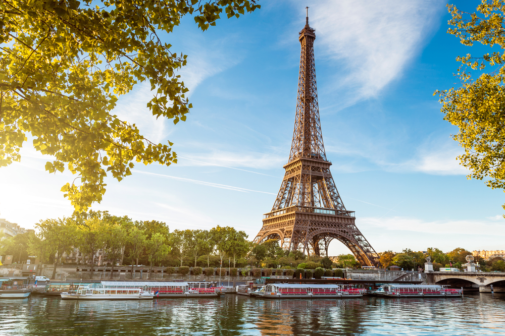  Eiffel Tower 
